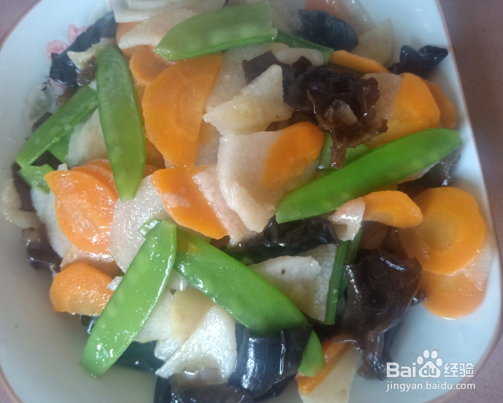 家常做法的清炒淮山黑木耳