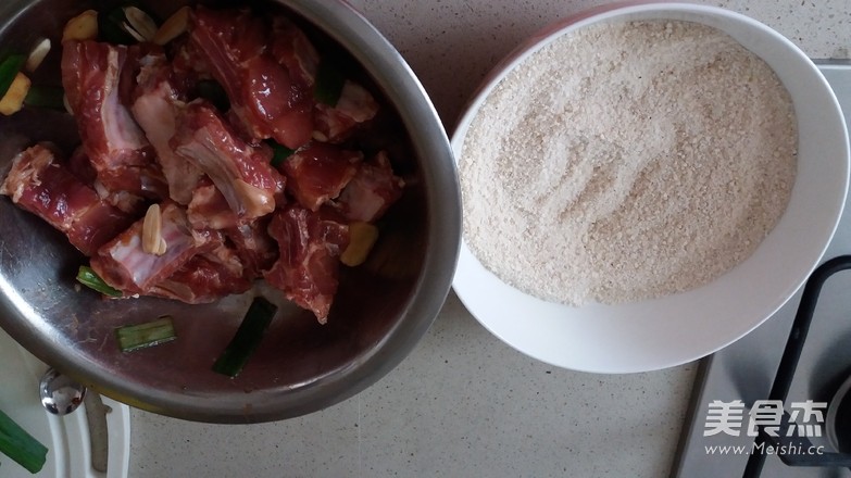 粉蒸排骨的做法