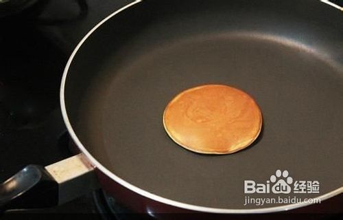 草莓铜锣塔＋多啦A梦铜锣烧