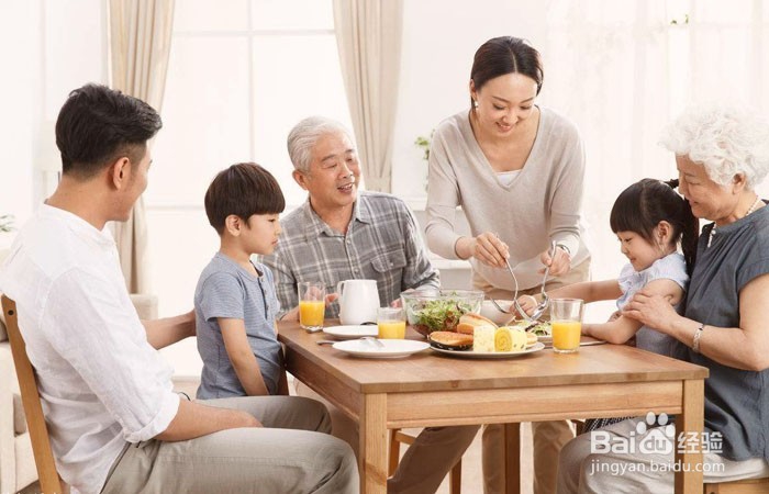老年人一日饮食应如何安排