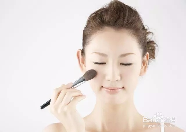 化裸妆的6个技巧,记住了你就是女神!