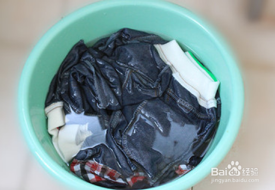 如何保护衣服的斩新度?