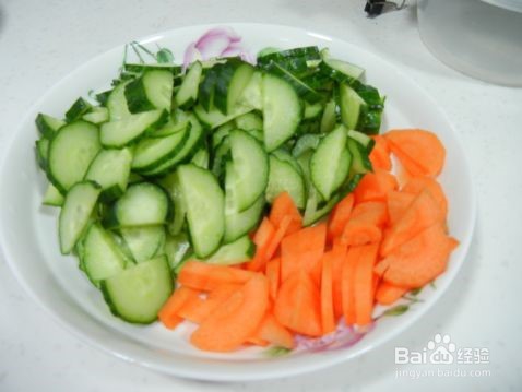 怎么做胡萝卜黄瓜炒鸡蛋