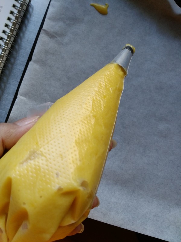 蛋黄小饼干的做法