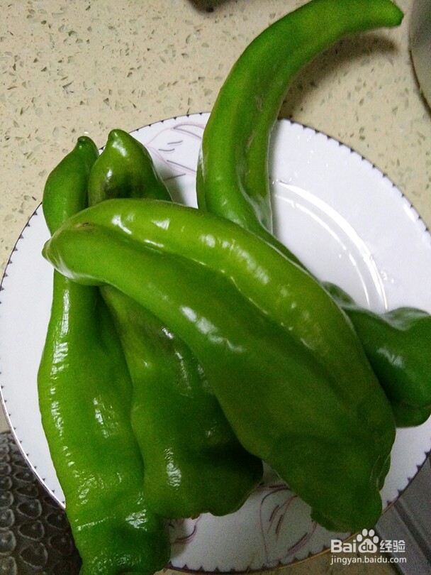 番茄辣子炒鹌鹑蛋