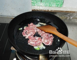 秋冬季节进补的好选择——葱爆羊肉