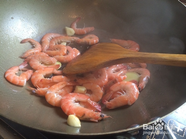 吃货美食-明虾肉蟹煲！