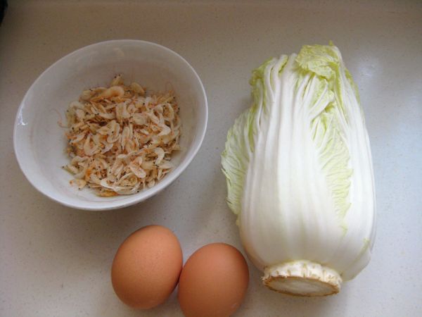 白菜虾皮炒鸡蛋