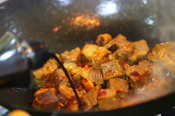 番茄牛肉炖土豆