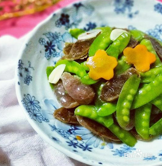 双味腊肠炒碗豆