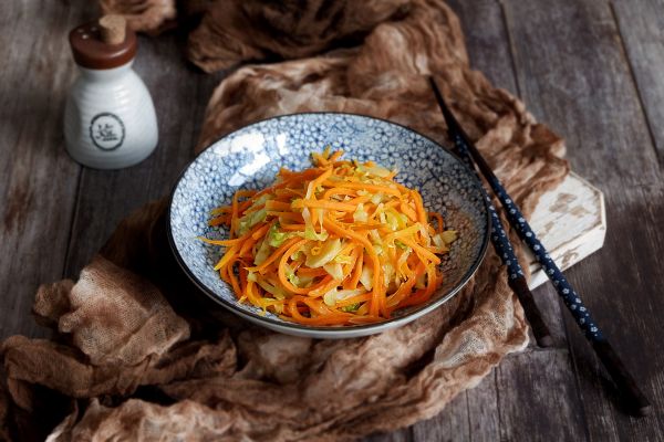 素炒包菜胡萝卜