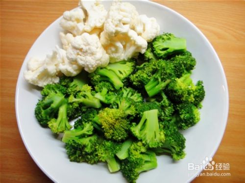 白菜花西兰花炒腊肉 百度经验