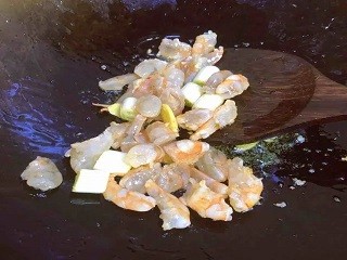 芦笋炒虾仁怎么做?