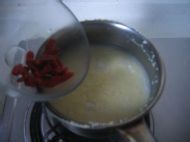 鸡蛋疗法祛除疤痕