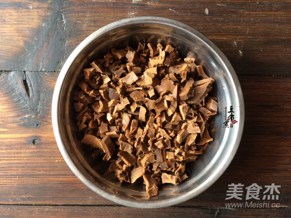 香煸黑笋干的做法
