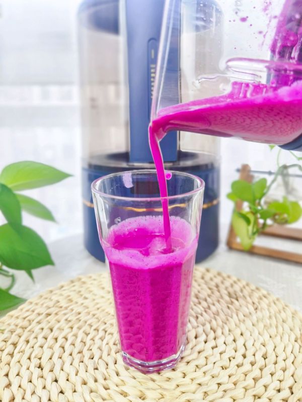 火龙果芒果酸奶奶昔