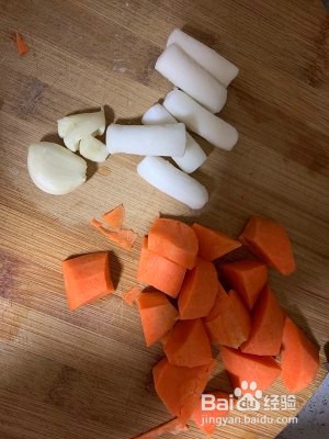 食补佳品排骨烧土豆