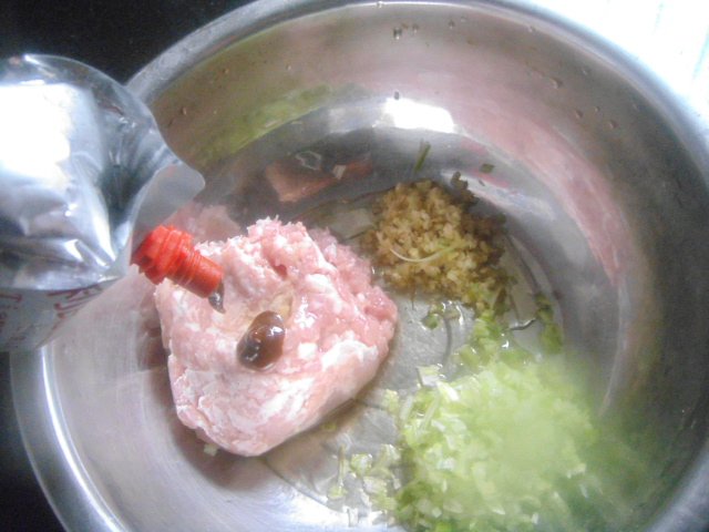猪肉豆角馅饺子的做法，百吃不腻