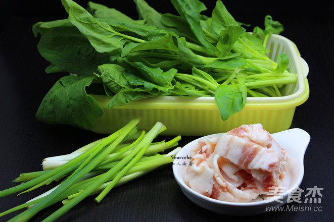 菠菜饺子的做法