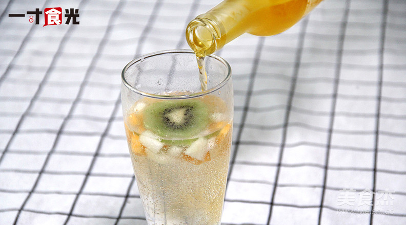 香梨黄桃潘趣酒