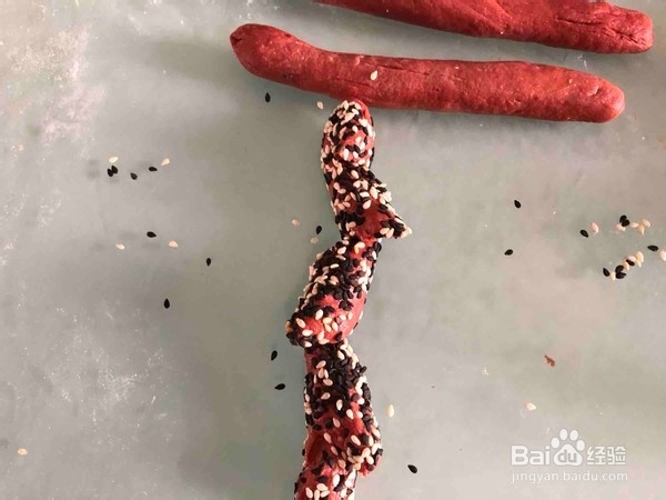 红豆肉松红糟软欧包的步骤
