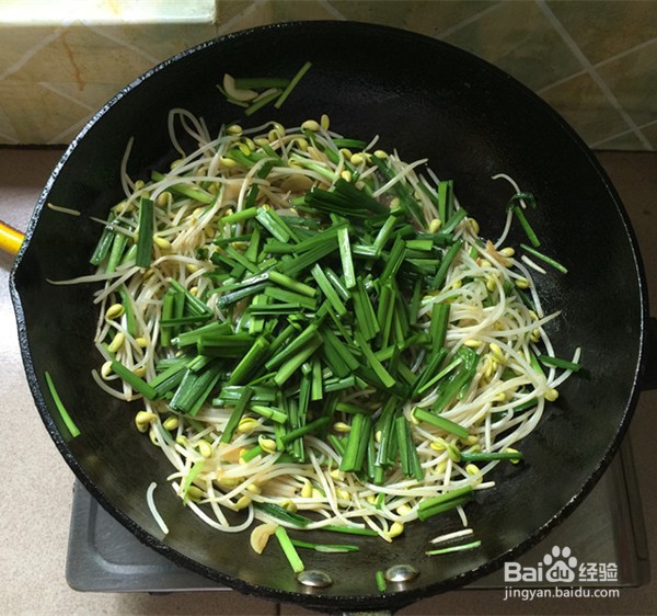 教你做黄豆芽炒韭菜