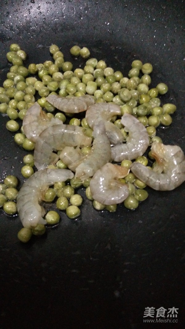 豌豆虾仁的做法