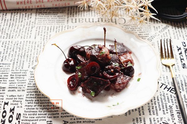 樱桃红酒煮牛肉