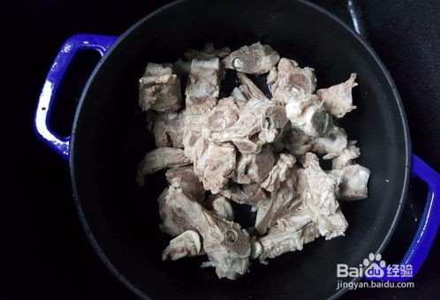 清炖枸杞羊肉汤是如何做的？怎么做好吃？