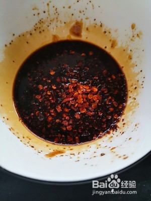 如何制作美味的麻辣酱汁牛扒