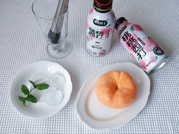 蟠桃西打气泡水