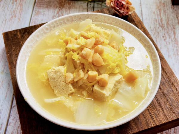 冻豆腐炖干贝白菜