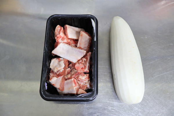 排骨海米萝卜汤