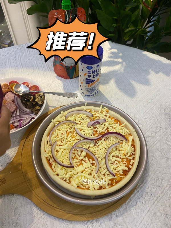 烤肠蟹肉棒披萨