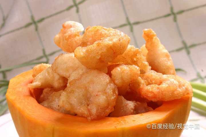 夏天标配柠檬鸡爪虾的做法