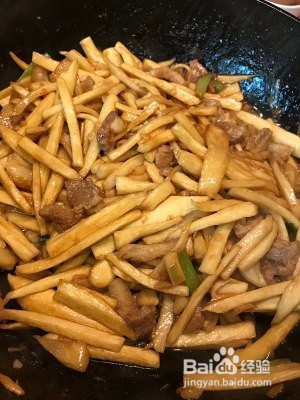 蒜香肉片烧茭白的做法