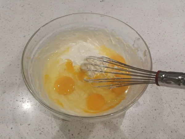 青苹果巴斯克蛋糕