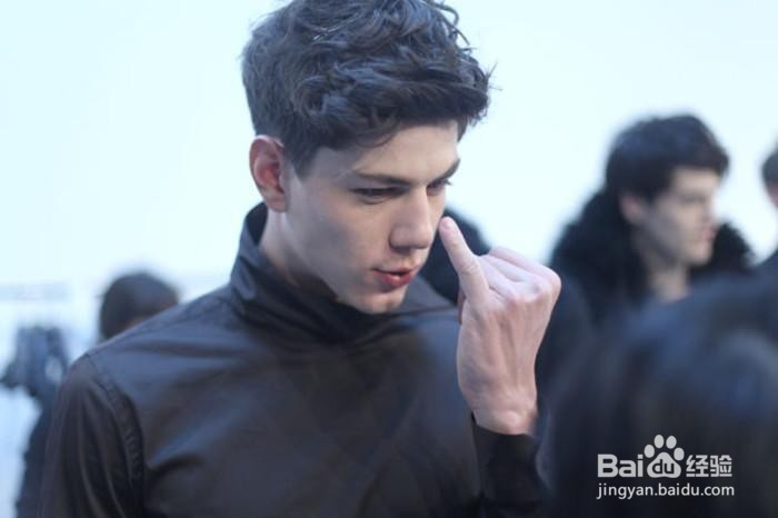 如何选择护理头发产品?