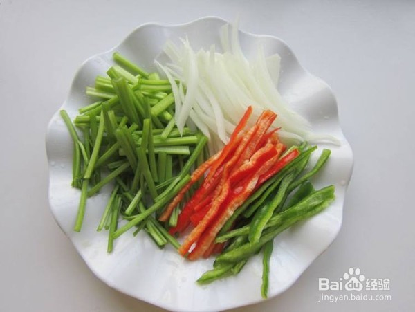 椒香羊肉炒芹菜的做法