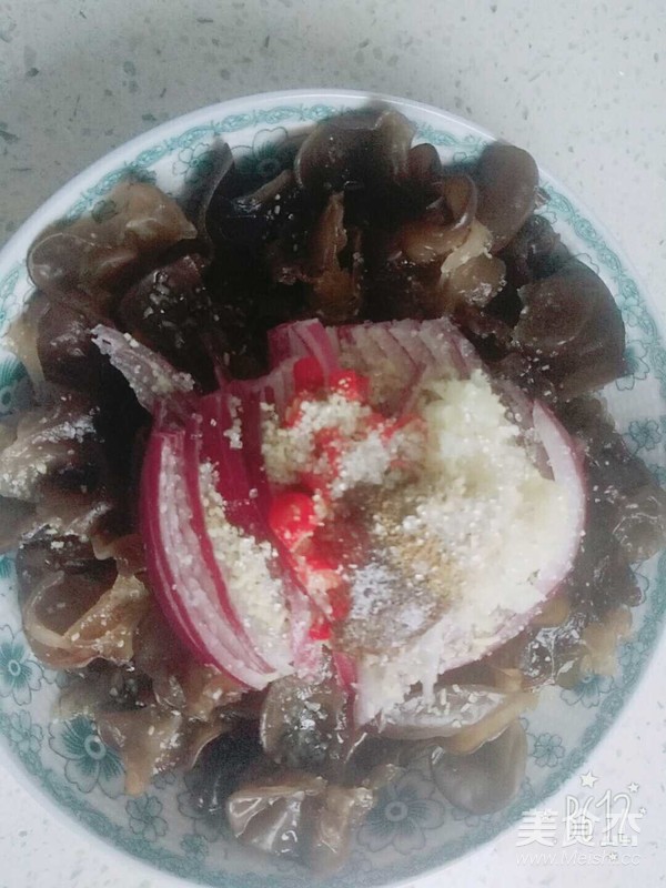 凉拌木耳的做法