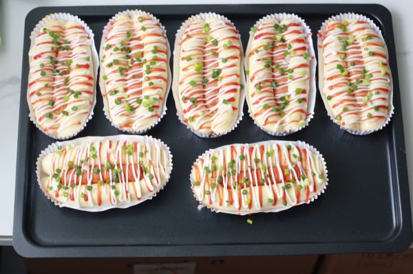 香葱脆皮肠面包