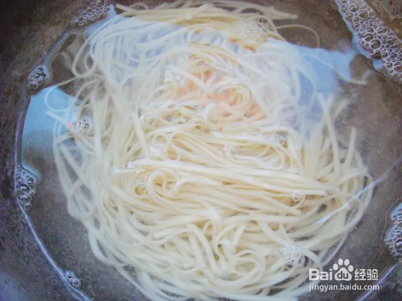 挂面鸡蛋饼的做法