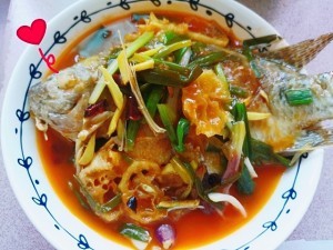 怎么做地道美味的酸甜柠檬鱼