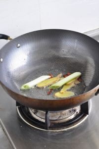 红烧排骨的做法