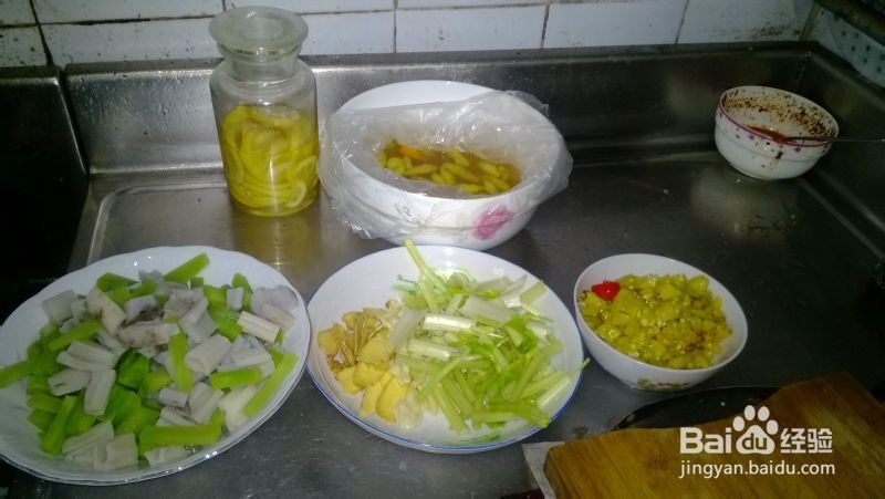 自制山椒泡凤爪（香辣）