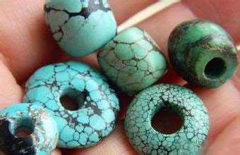 如何鉴别绿松石
