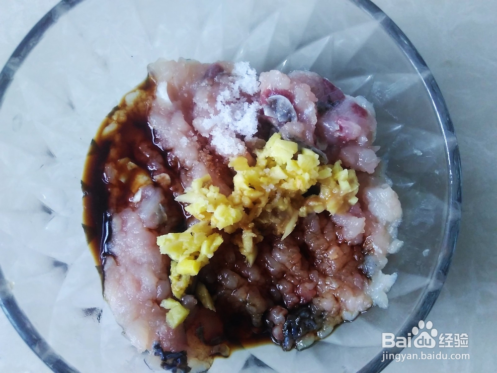 鱼肉镶水豆腐的做法