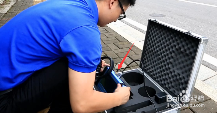 测漏仪组装步骤与开机方法