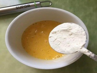 草莓酸奶红枣蛋糕怎么做？