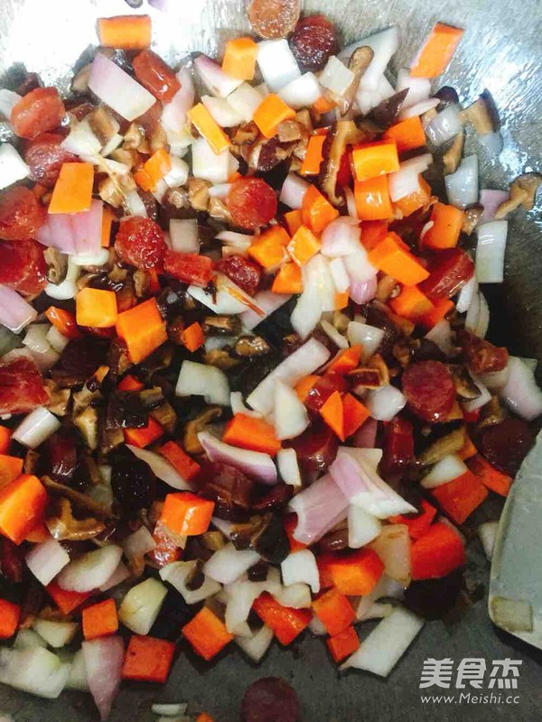 香菇腊肠焖饭